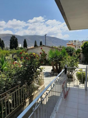 Ομορφο νεο στουντιο στην πολη της Ιτεας